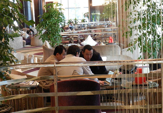 6新聞-17李華清設(shè)計(jì)總裁與新加坡負(fù)責(zé)人會(huì)見俄羅斯羅塞爾公司_12